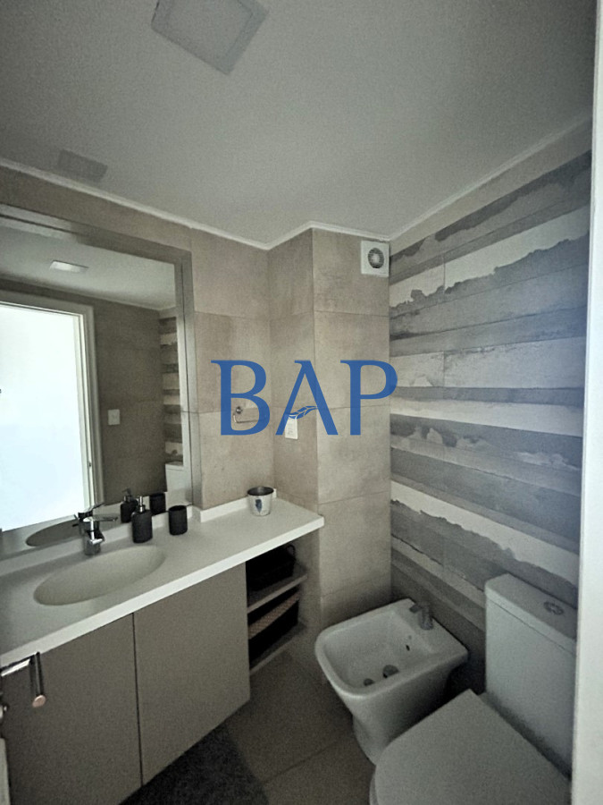 Apartamento ID.189 - Alquiler - 3 dorm. - Rambla Punta Carretas