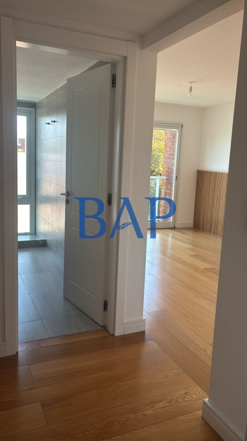 Apartamento ID.190 - Espectacular venta o alquiler - 4 dorm. -  Barra de Carrasco