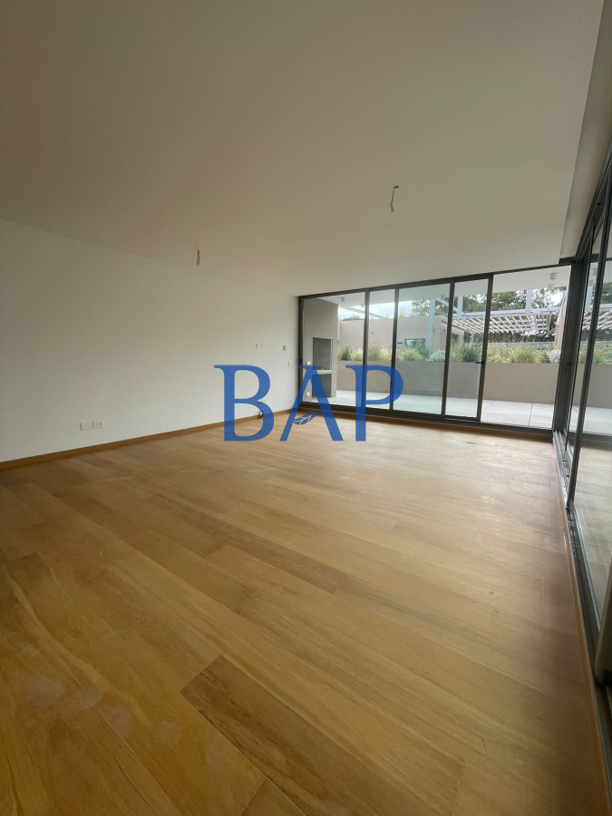 Apartamento ID.137 - Alquiler - 3 dorm. - Barrio Parques - Carrasco