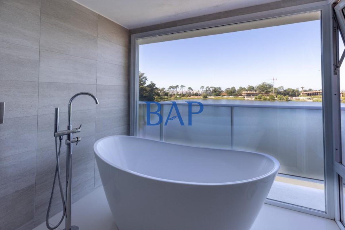 Apartamento ID.190 - Espectacular venta o alquiler - 4 dorm. -  Barra de Carrasco