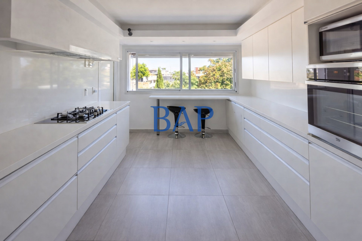 Apartamento ID.190 - Espectacular venta o alquiler - 4 dorm. -  Barra de Carrasco