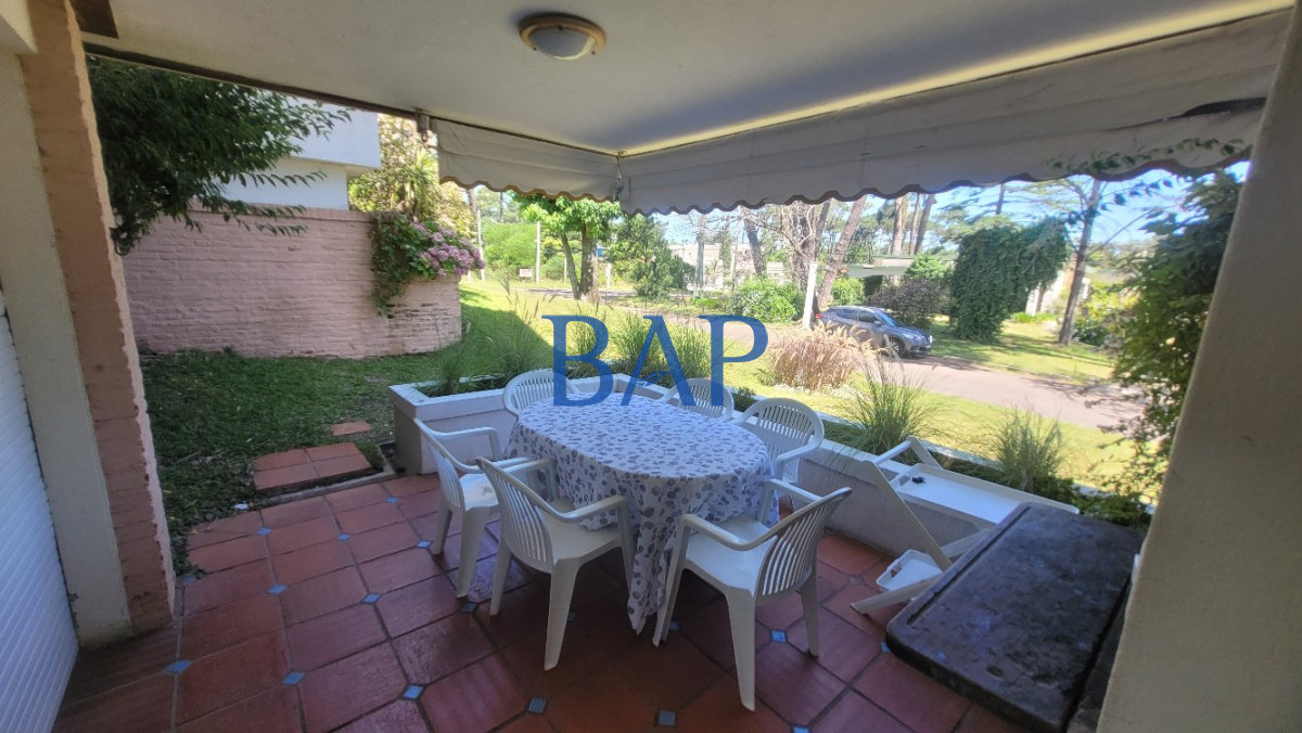 Apartamento ID.64 - Apartamento Playa Mansa -  3 dorm.
