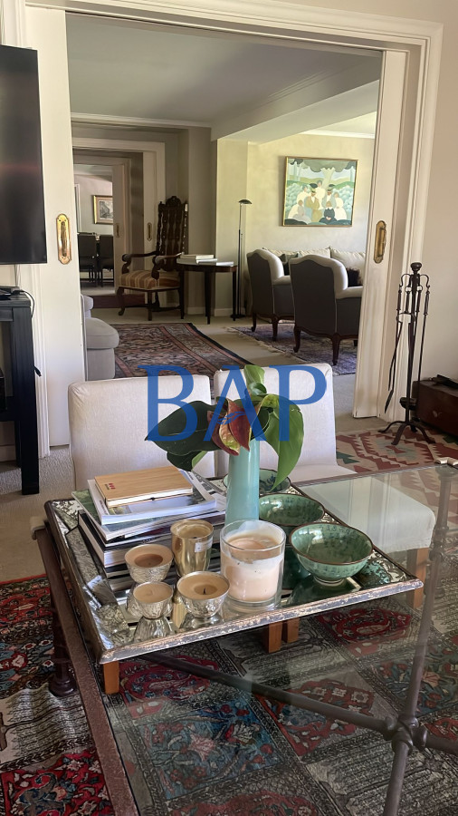 Casa ID.112 - Venta - 5 dorm. - Carrasco