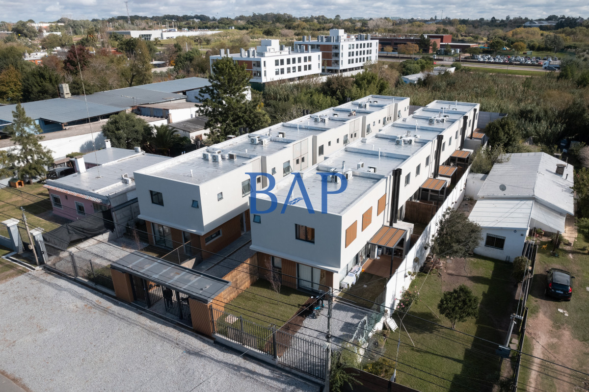 Casa ID.148 - Venta - 2 dormitorios - Carrasco