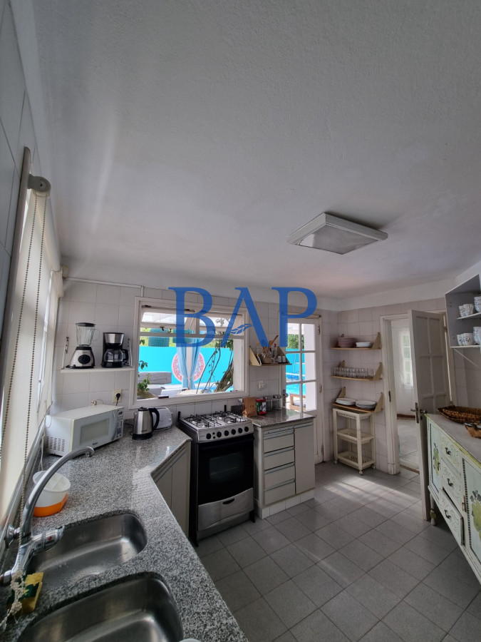 Casa ID.41 - Casa en La Barra - 5 dorm.