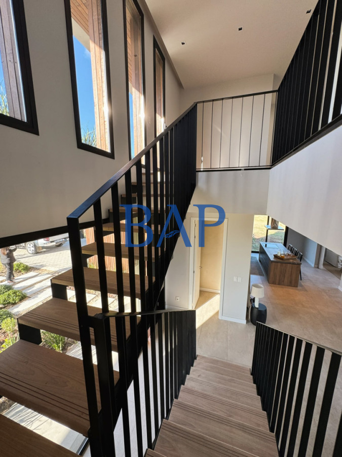 Casa ID.204 - Venta o alquiler - 4 dorm. - Los Olivos de la Tahona