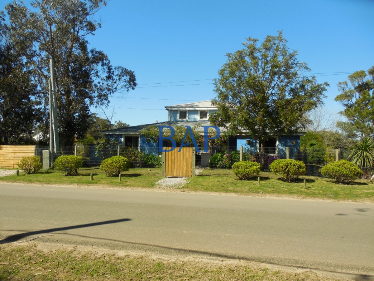 Casa ID.43 - Casa en La Barra - 3 dorm. 