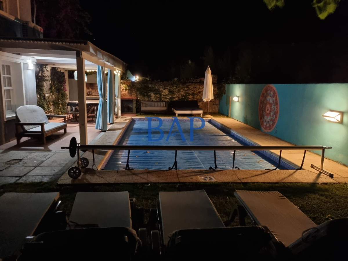 Casa ID.41 - Casa en La Barra - 5 dorm.