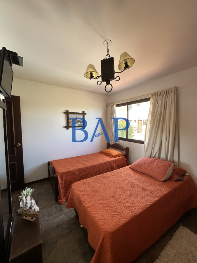Casa ID.63 - Casa en Manantiales - 4 dorm.