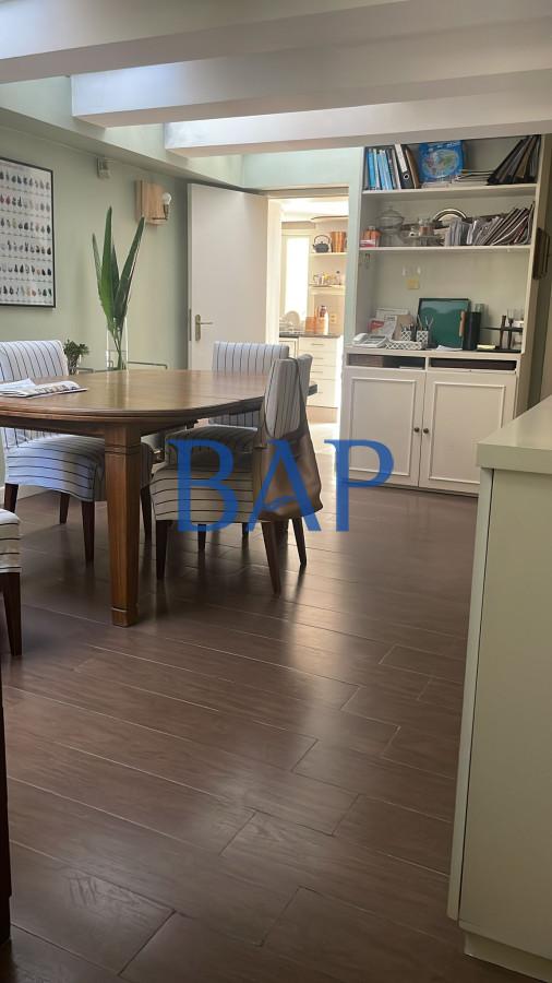 Casa ID.112 - Venta - 5 dorm. - Carrasco