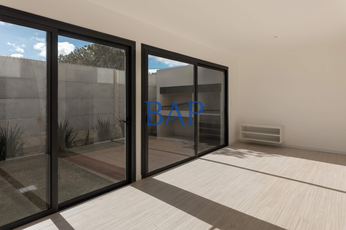 Casa ID.148 - Venta - 2 dormitorios - Carrasco