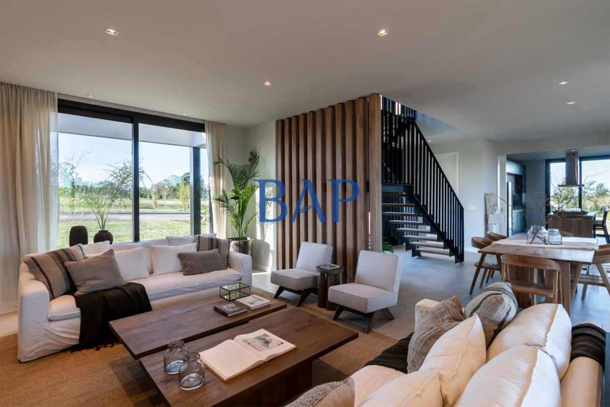 Casa ID.204 - Venta o alquiler - 4 dorm. - Los Olivos de la Tahona