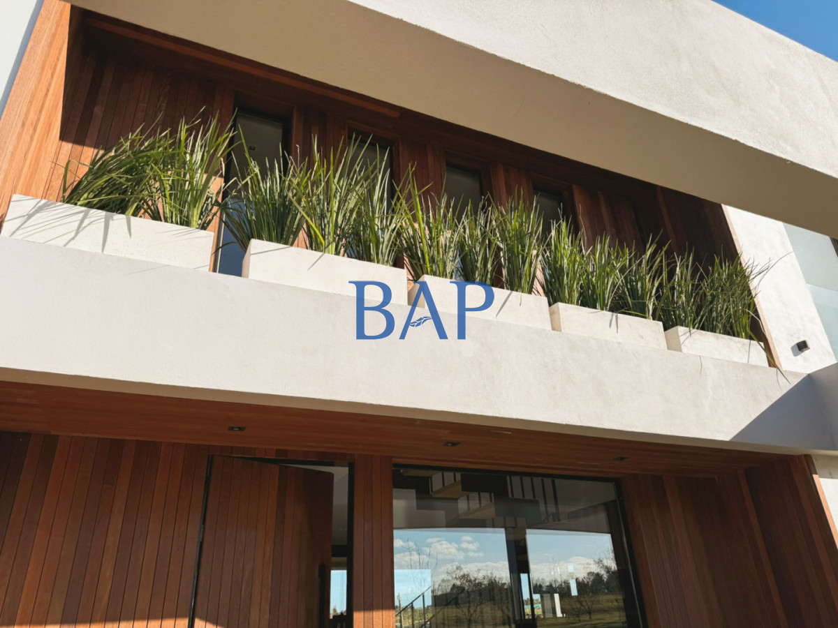 Casa ID.204 - Venta o alquiler - 4 dorm. - Los Olivos de la Tahona