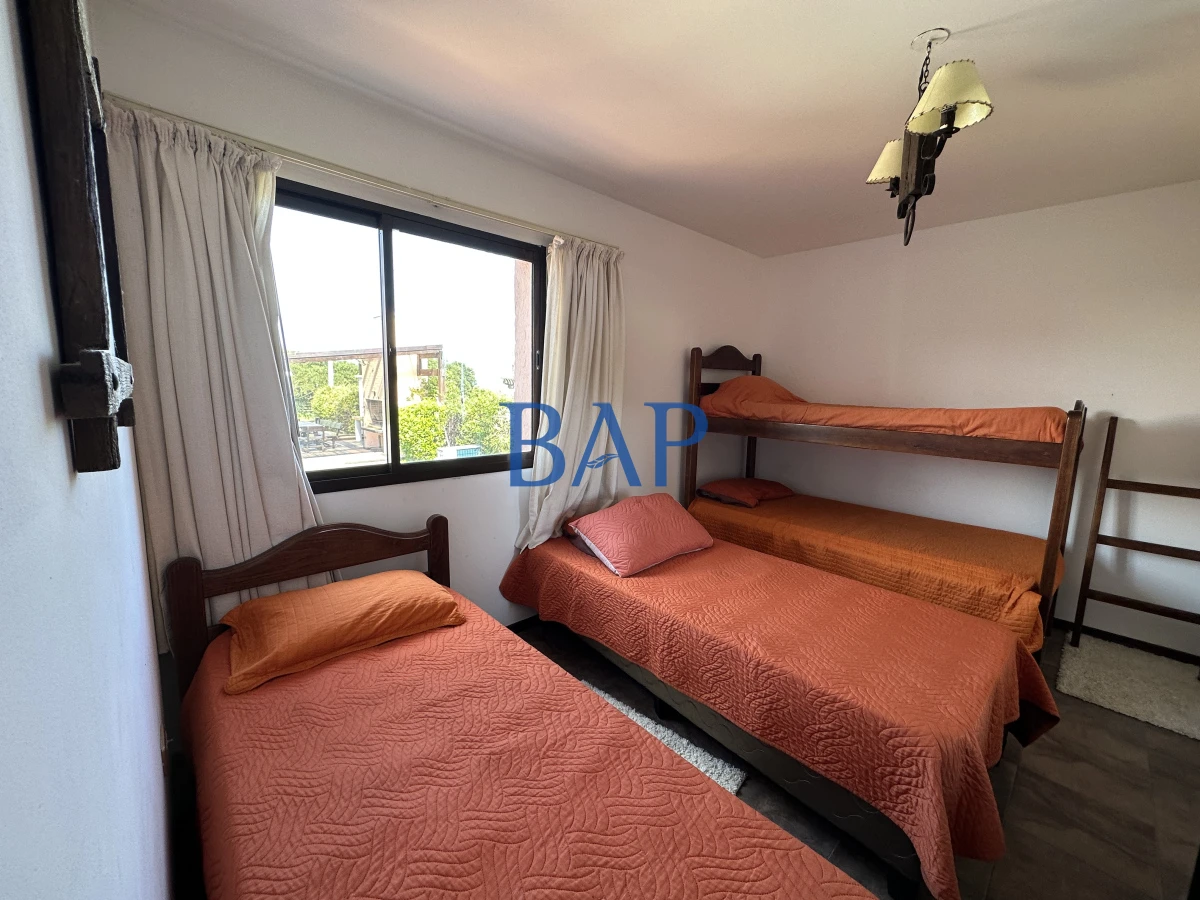 Casa ID.63 - Casa en Manantiales - 4 dorm.