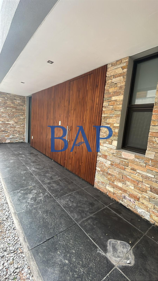 Casa ID.147 - Alquiler - 3 dor. - San Nicolas