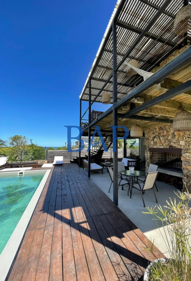 Casa ID.36 - Espectacular Casa En Punta Piedras