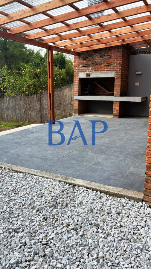 Casa ID.197 - Alquier - 3 dorm. - Barrio San Nicolas