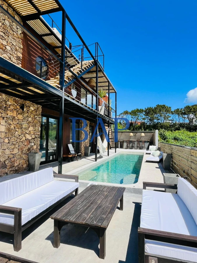 Casa ID.37 - Casa en Altos de Punta Piedras - 4 dorm.