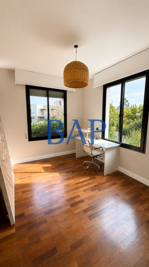Casa ID.9 - Casa En Barrio San Nicolas