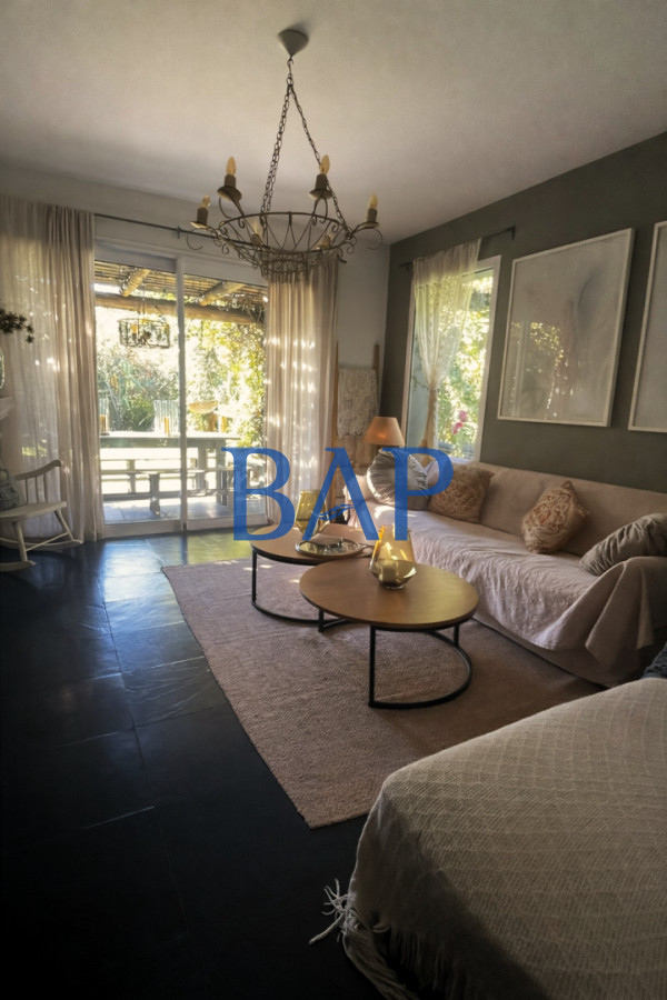 Casa ID.151 - Venta - 4 dorm. - San Nicolas