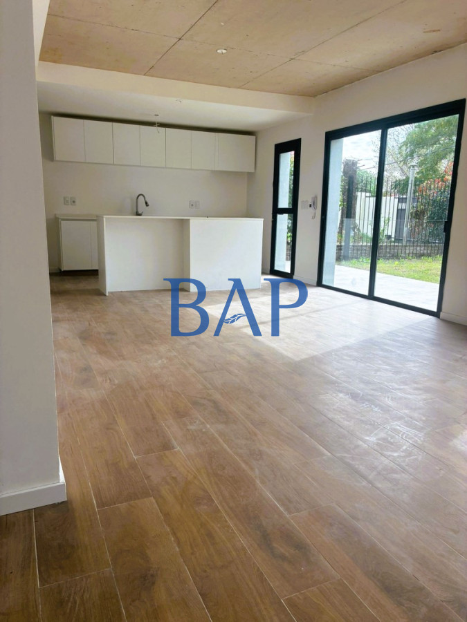 Casa ID.142 - JIN Housing/ Casas la venta en barra de carrasco