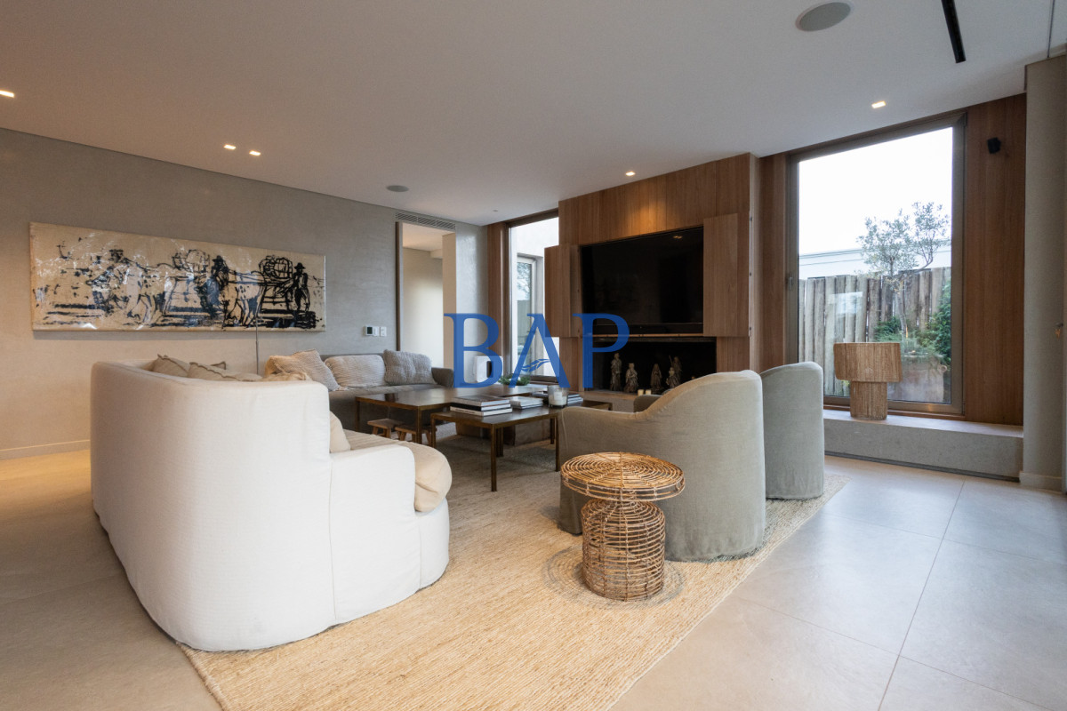 Casa ID.176 -  Venta - Alquiler - 4 dorm. - Los Olivos