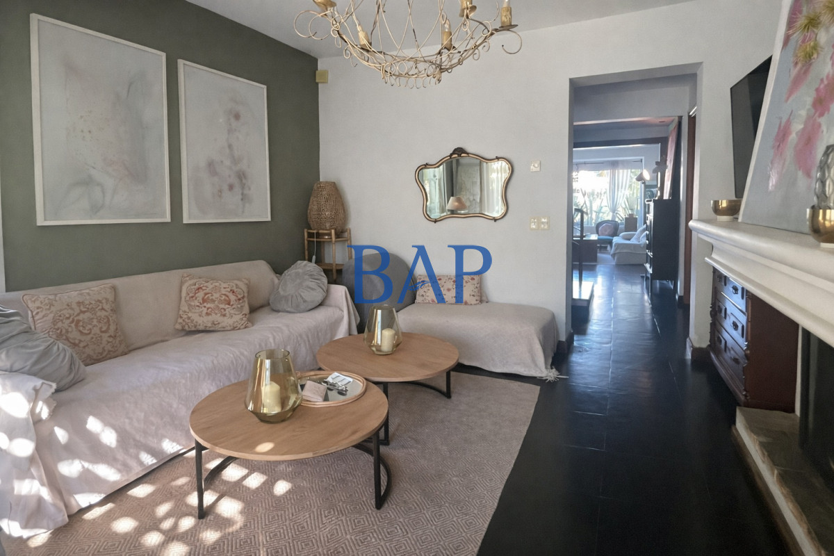 Casa ID.151 - Venta - 4 dorm. - San Nicolas