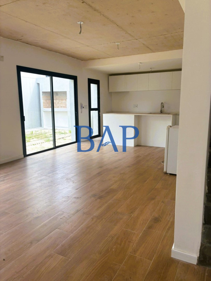 Casa ID.142 - JIN Housing/ Casas la venta en barra de carrasco