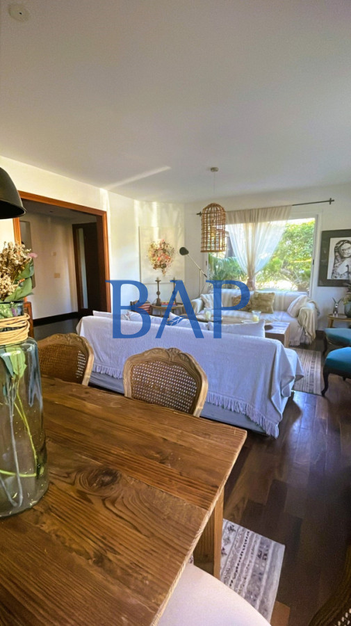 Casa ID.151 - Venta - 4 dorm. - San Nicolas