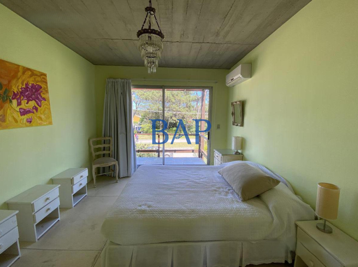 Casa ID.132 - Casa en Montoya 3 dorm + Dep. Serv.