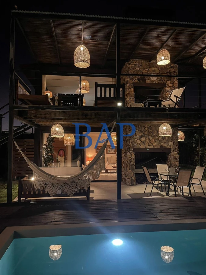 Casa ID.36 - Espectacular Casa En Punta Piedras