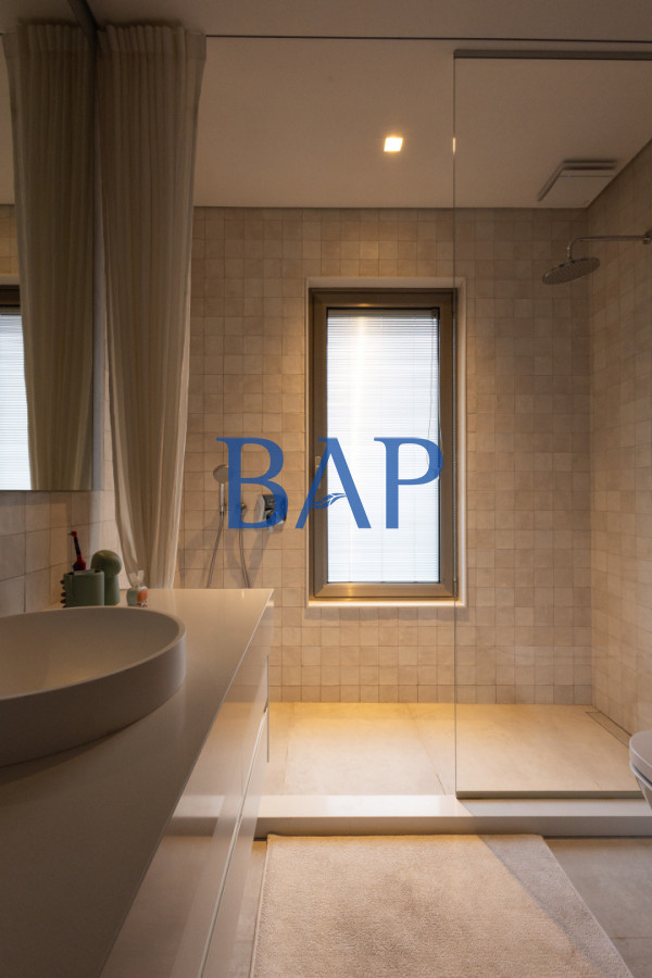 Casa ID.176 -  Venta - Alquiler - 4 dorm. - Los Olivos