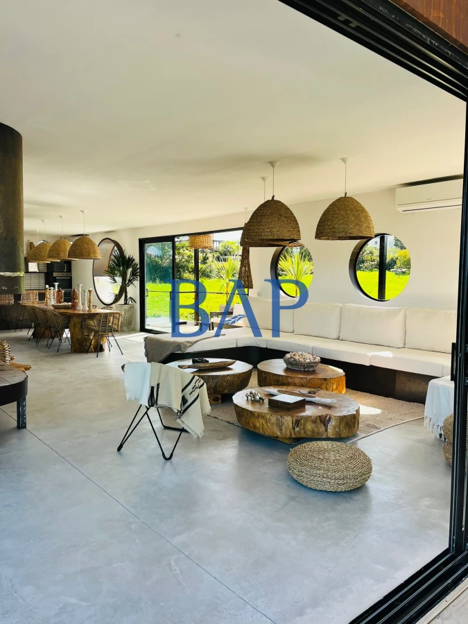 Casa ID.37 - Casa en Altos de Punta Piedras - 4 dorm.