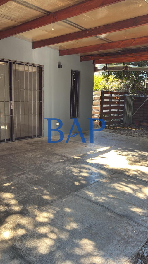 Casa ID.169 - Alquiler - 3 dormitorios - Parque Miramar