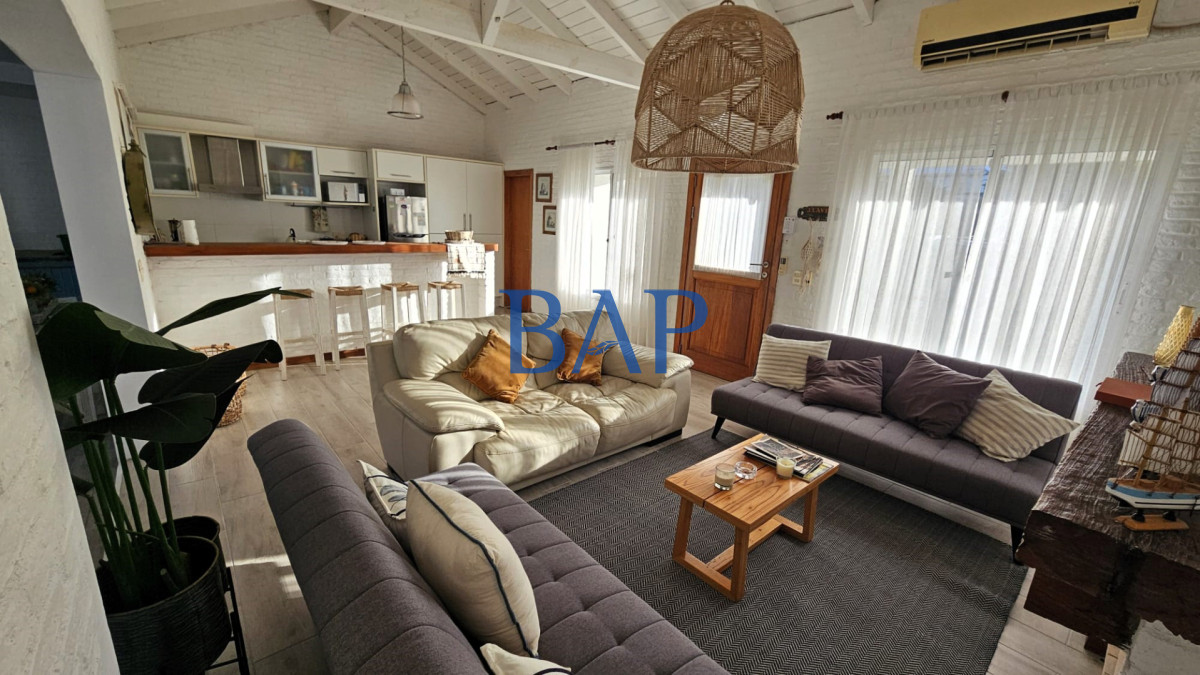 Casa ID.203 - Casa 2 dorm. - La Barra