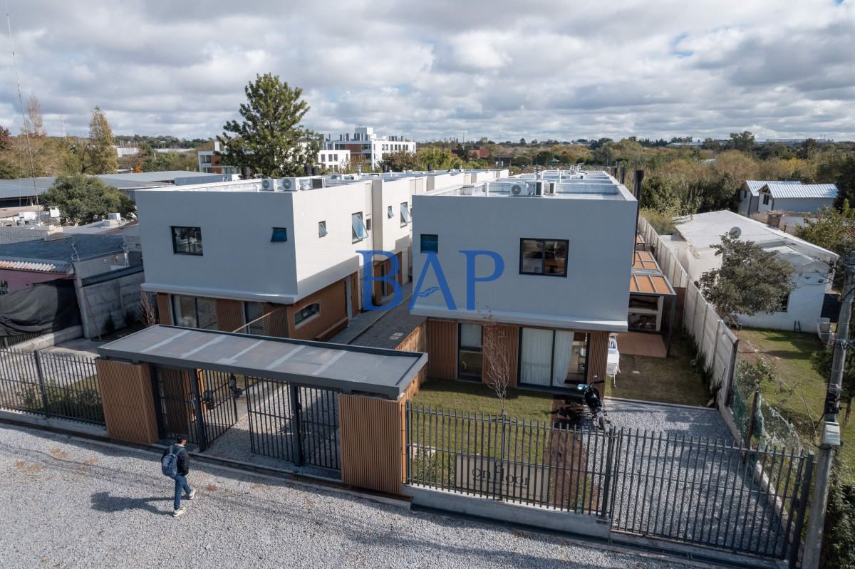 Casa ID.148 - Venta - 2 dormitorios - Carrasco