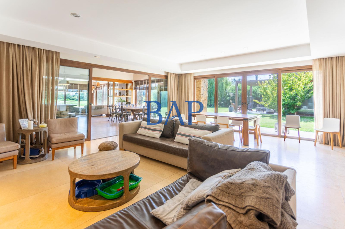 Casa ID.172 - Lomas de la Tahona