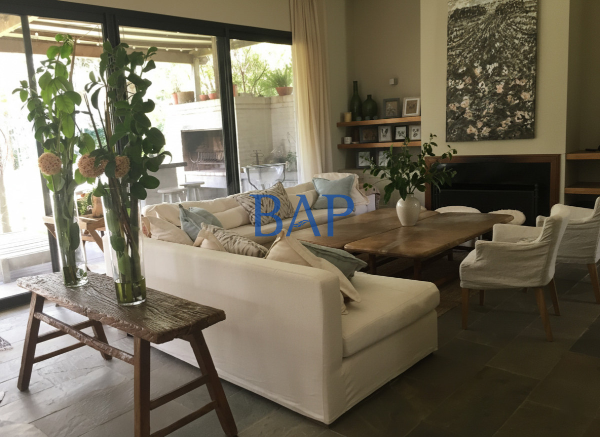 Casa ID.9 - Casa En Barrio San Nicolas