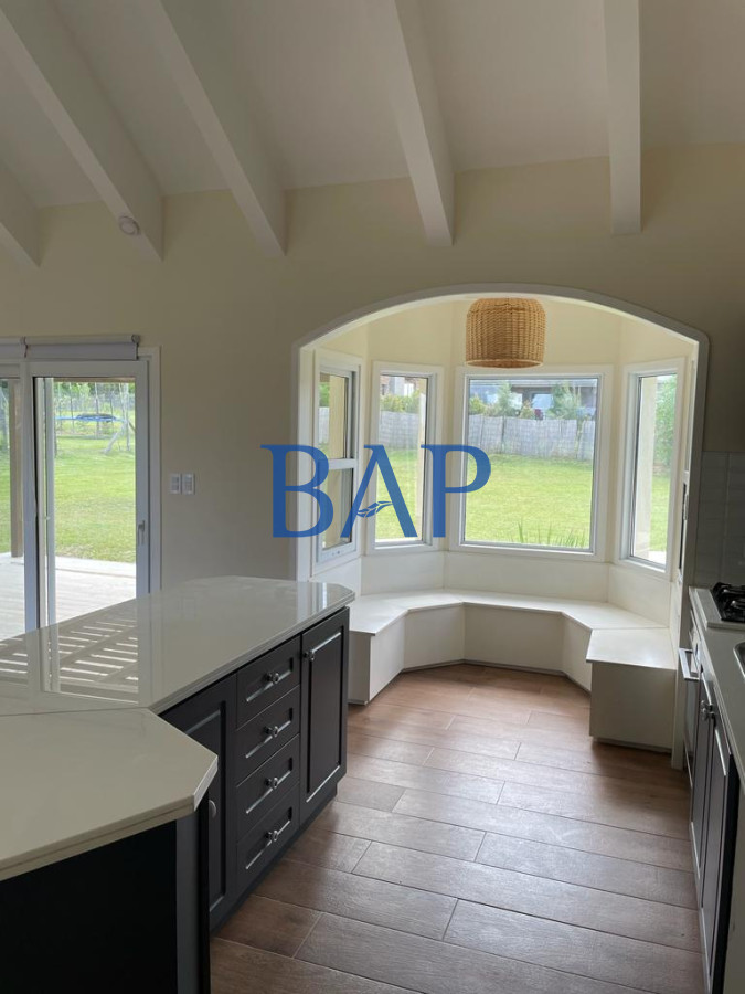 Casa ID.130 - Venta o alquiler - 3 dorm. - Mirador de la Tahona