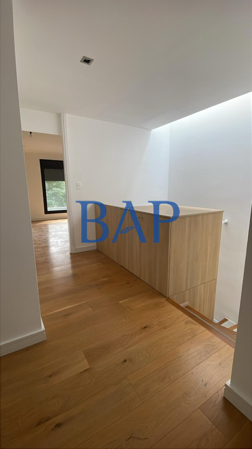Casa ID.147 - Alquiler - 3 dor. - San Nicolas