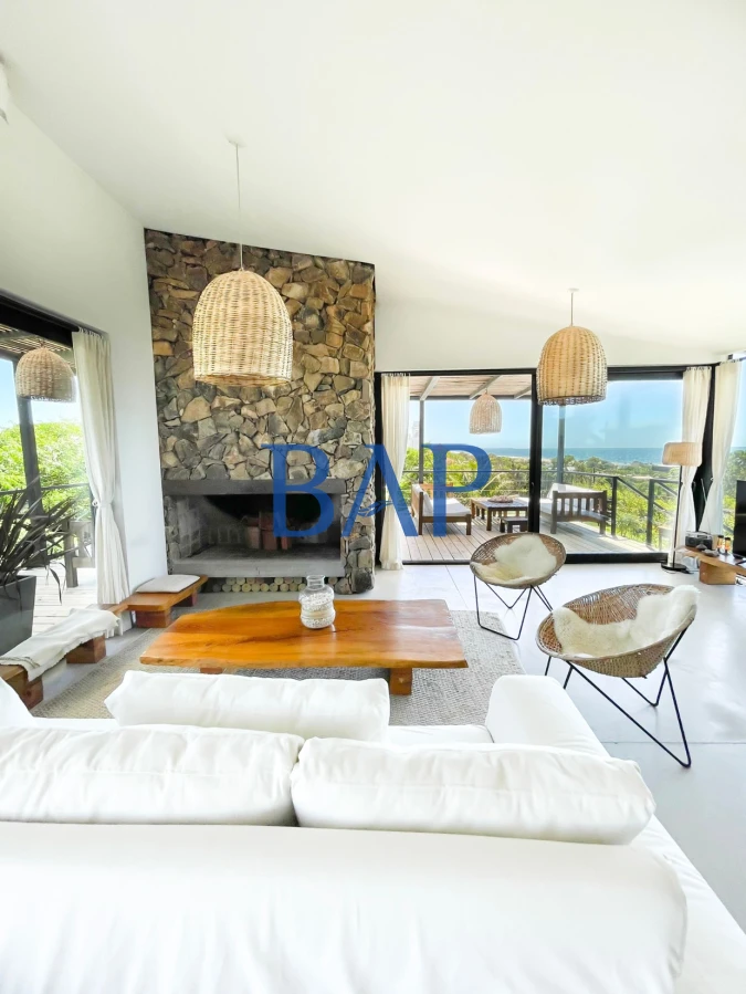 Casa ID.36 - Espectacular Casa En Punta Piedras