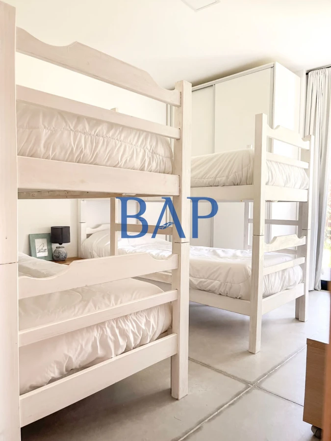 Casa ID.36 - Espectacular Casa En Punta Piedras