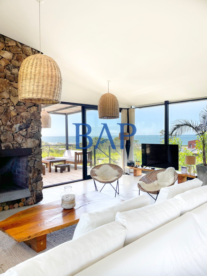 Casa ID.36 - Espectacular Casa En Punta Piedras