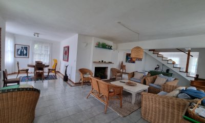 Casa en La Barra - 5 dorm.