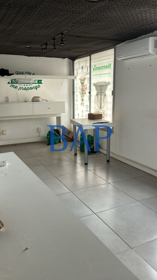 Local Comercial ID.194 - Alquiler de local - Carrasco