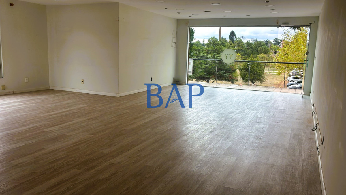 Local Comercial ID.182 - Alquiler - Local comercial - Carrasco