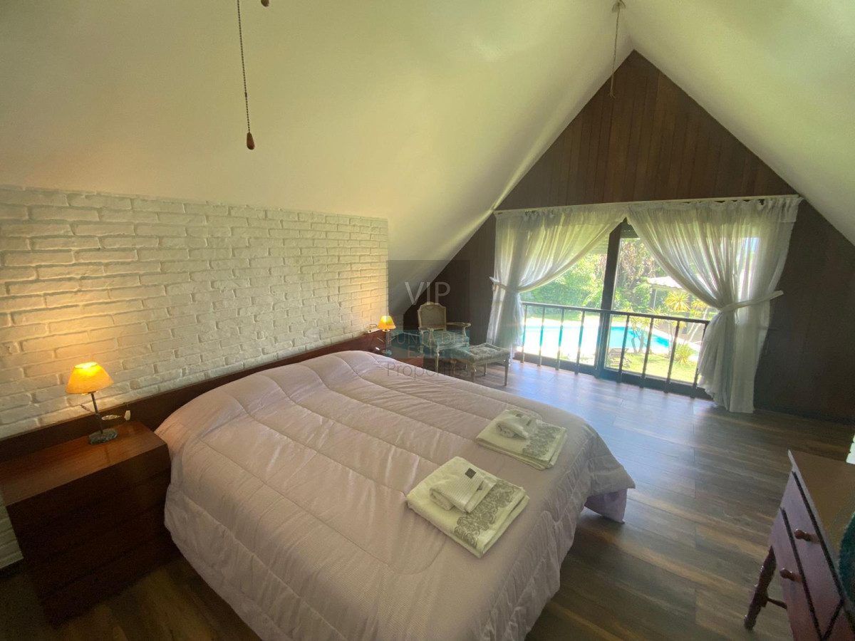 Casa ID.2374 - ALQUILER EN MANSA 4 SUITES PILETA CLIMATIZADA