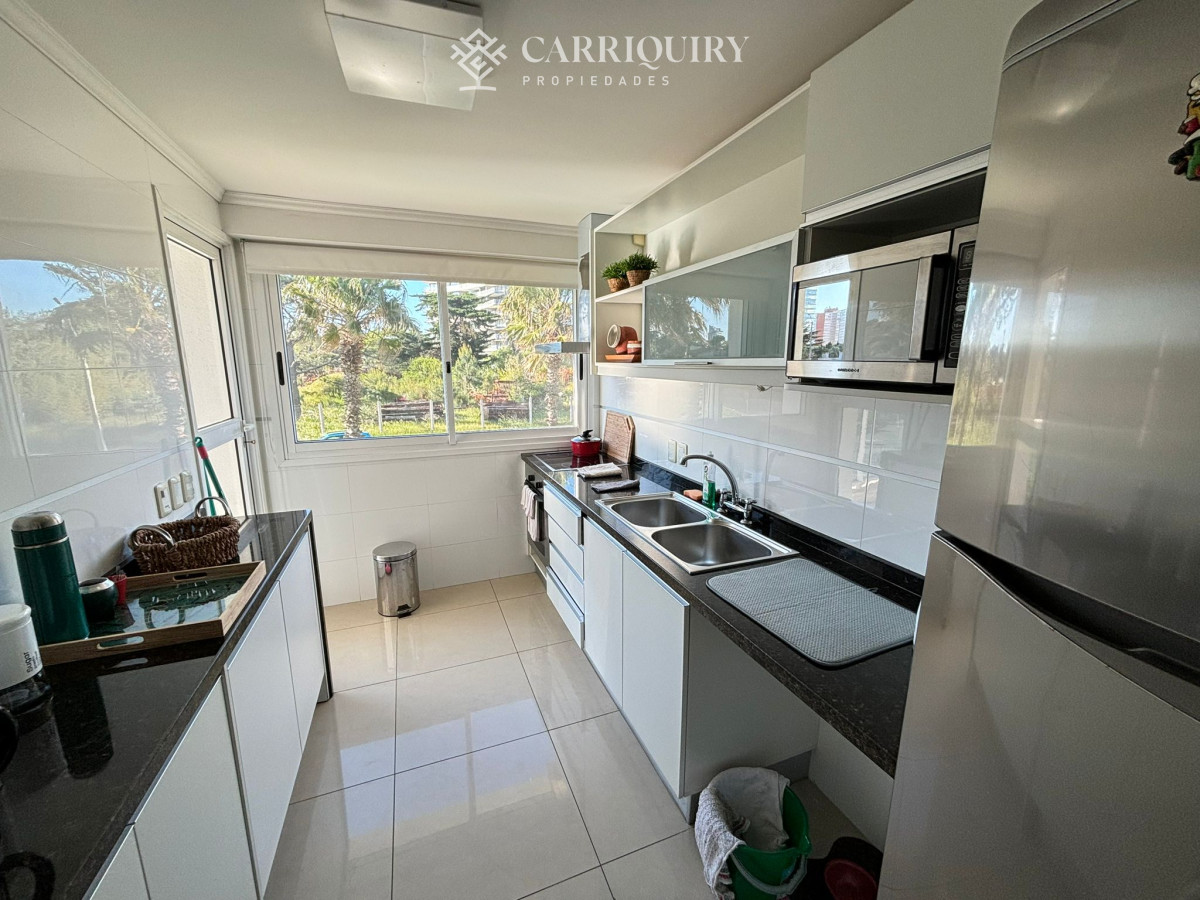 Apartamento ID.9774/ALQUILER-TEMPORARIO-APARTAMENTO-2-DORMITORIOS-Y-DEPENDECIA-CASINO-TOWER-PLAYA-MANSA - ALQUILER EN CASINO TOWER 4 DORM