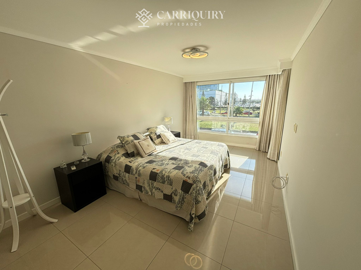 Apartamento ID.9774/ALQUILER-TEMPORARIO-APARTAMENTO-2-DORMITORIOS-Y-DEPENDECIA-CASINO-TOWER-PLAYA-MANSA - ALQUILER EN CASINO TOWER 4 DORM
