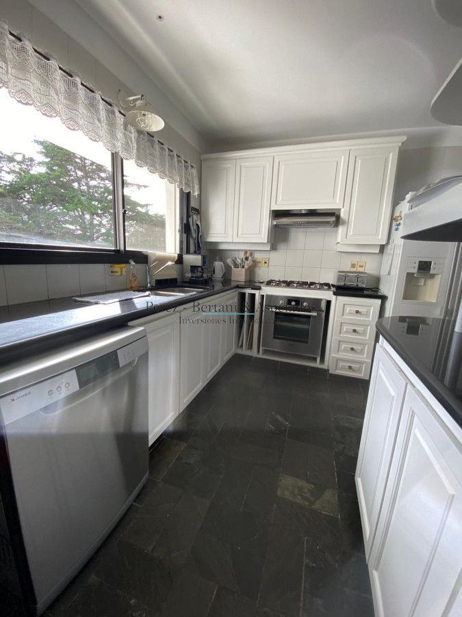 Apartamento ID.1014 -  RINCON DEL INDIO, PRIMERA LINEA CON PARRILLERO